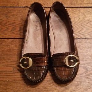 Life Stride brown loafers size 8